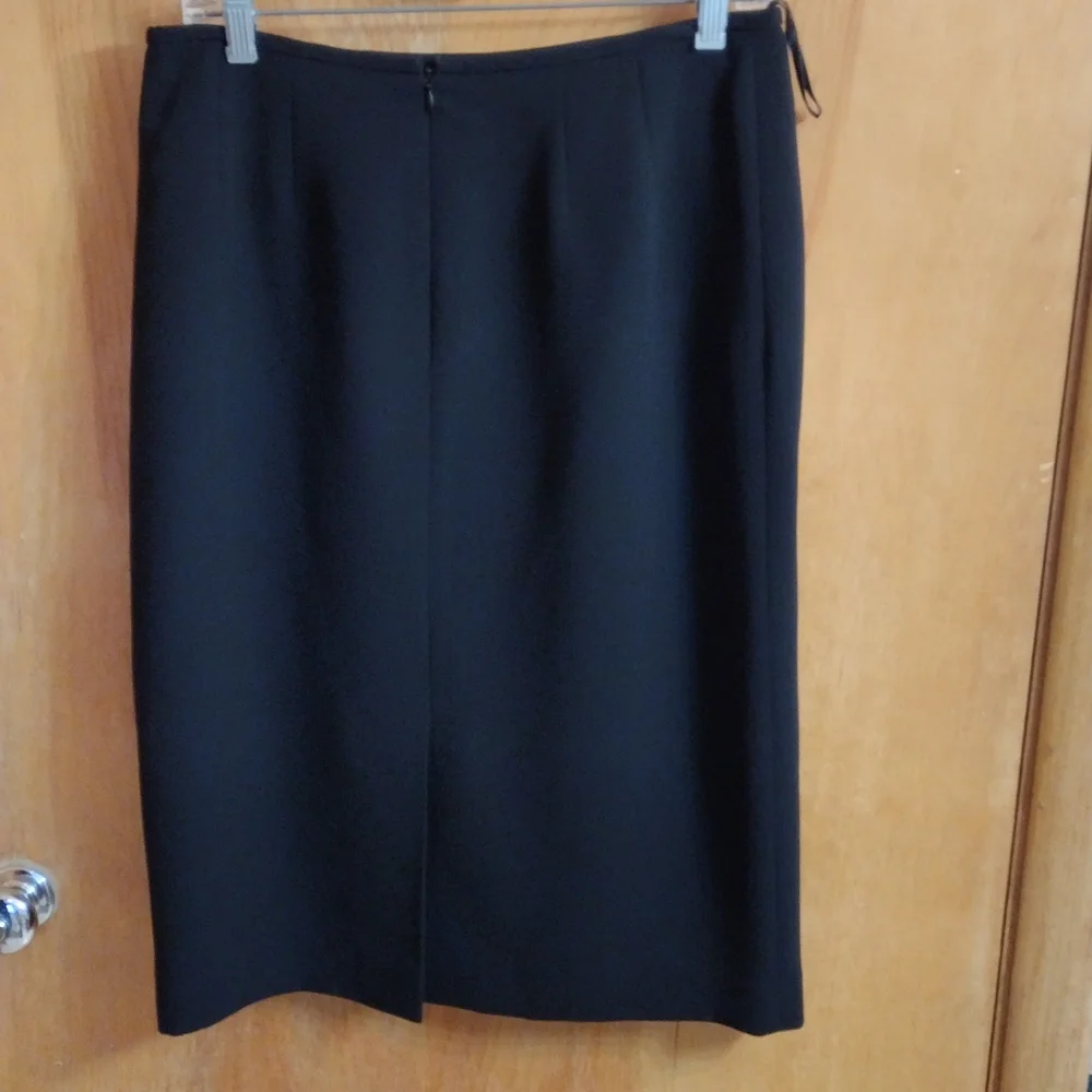 Kasper Black Suit skirt Size 8 - Picture 5 of 6